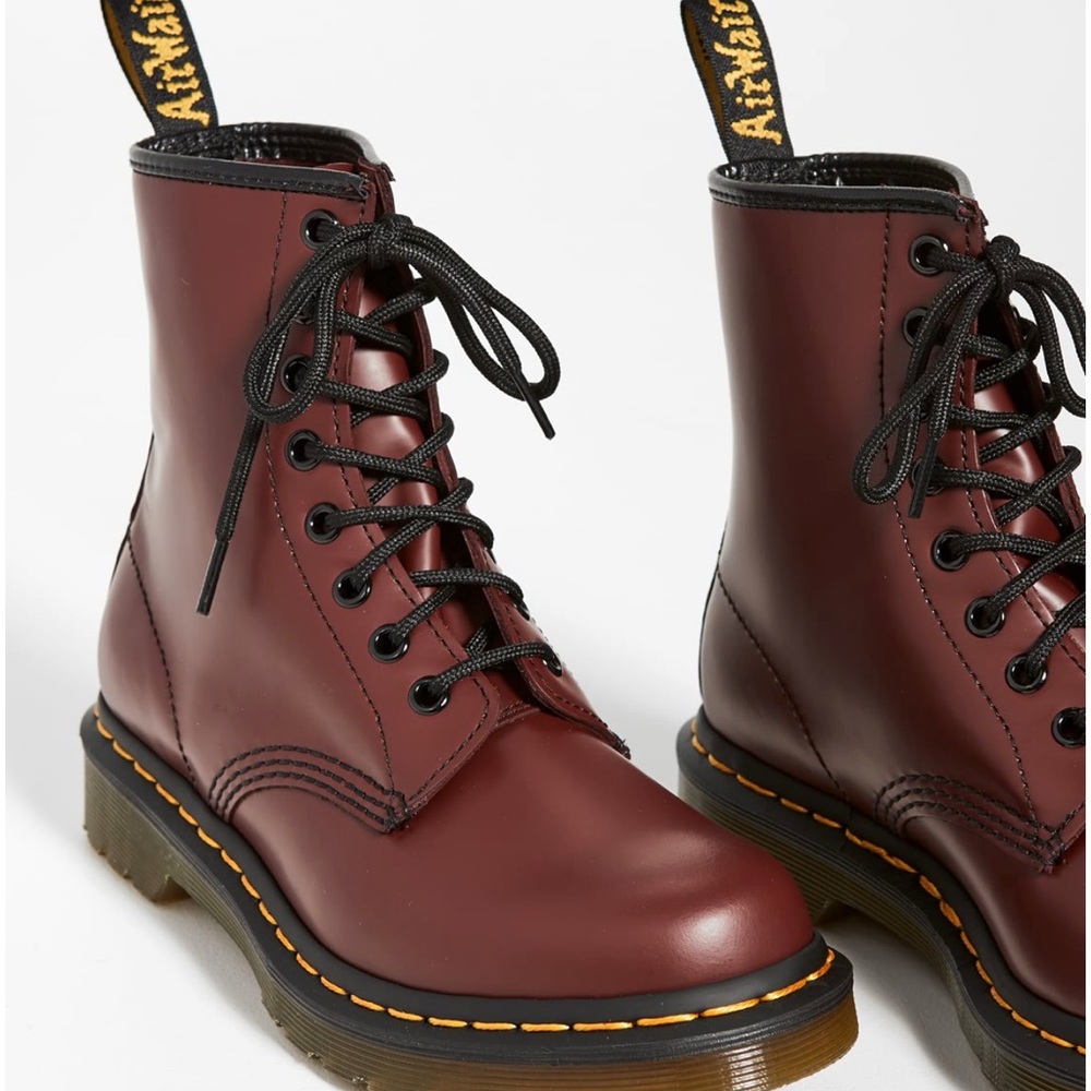 DR. MARTENs - S1460 W 8 Eye Boots -
